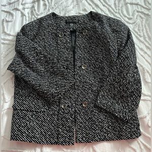 Cropped black and white jacket